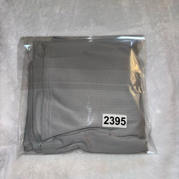 Gymshark Men’s Lightweight Light Gray Short Sleeve XL STAIN REPAIRED - Picture 12 of 12